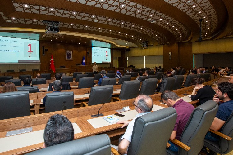 Bursa'da Büyükşehir'de ‘Sözleşme ve hak ediş uygulamaları eğitimi’