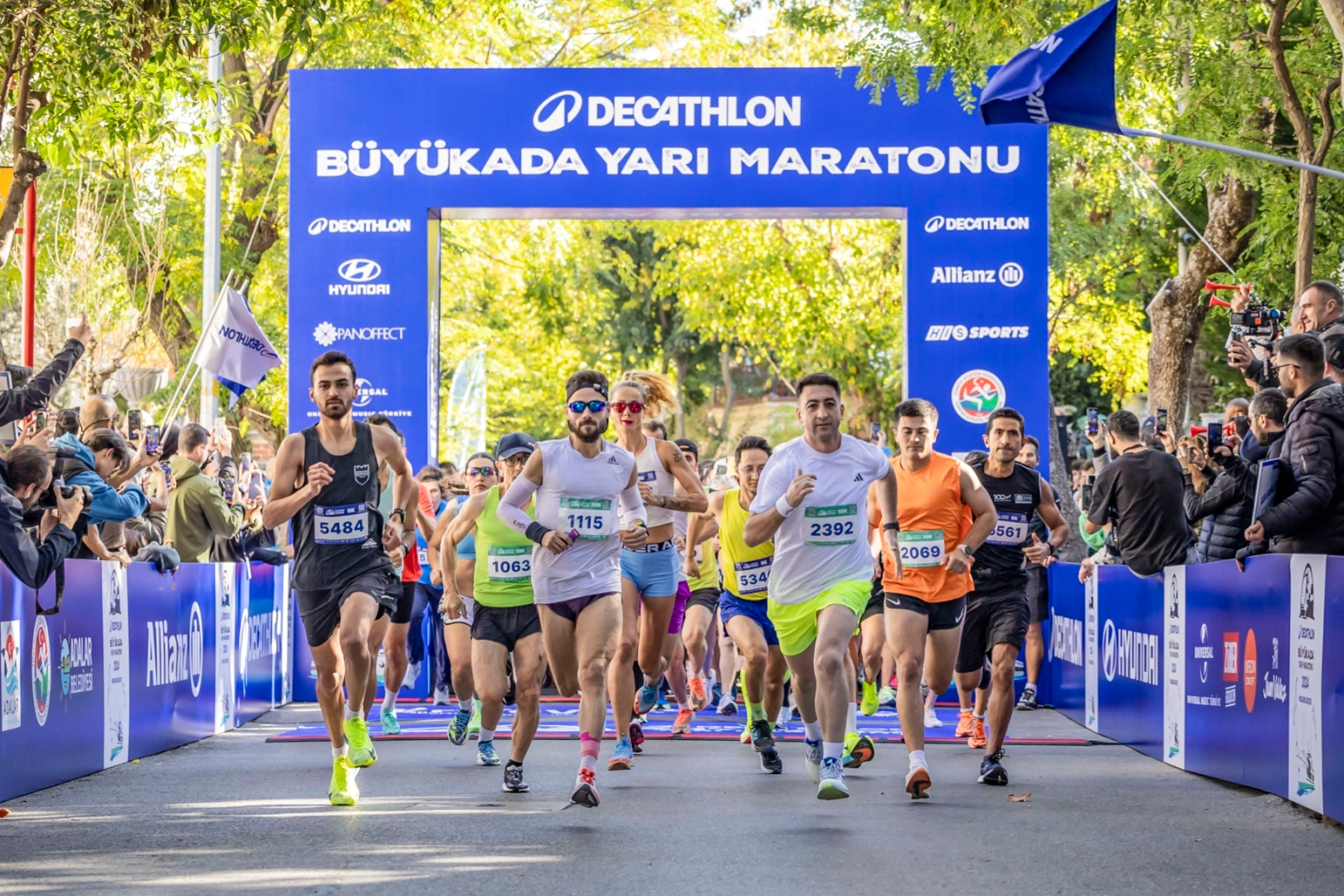 Büyükada Yarı Maratonu'na rekor katılım gerçekleşti