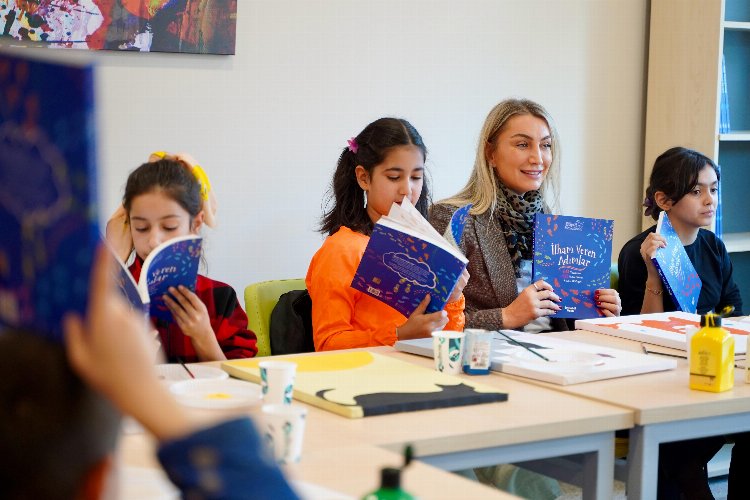 İstanbul'da üçü bir arada okula Dilek İmamoğlu ziyareti
